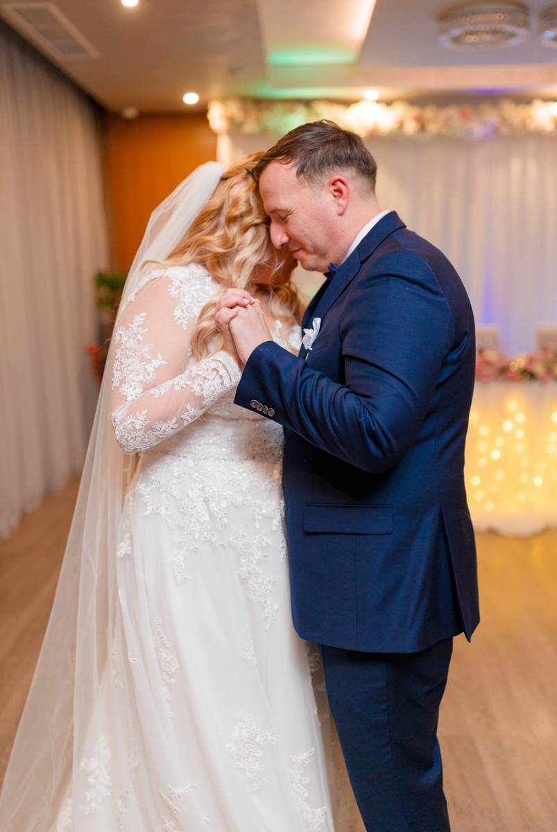 085 Wedding